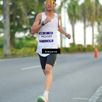 Runner Photo 7748204