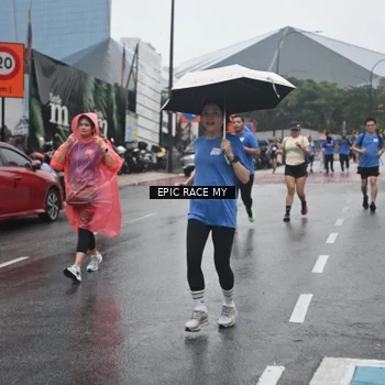 Runner Photo 7748210