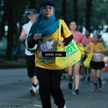 Runner Photo 7748216