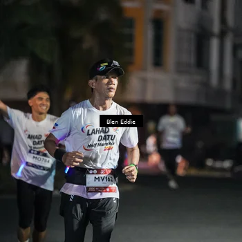 Runner Photo 7748234