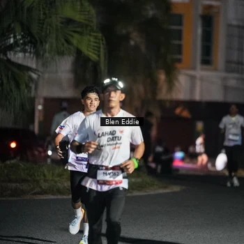 Runner Photo 7748236