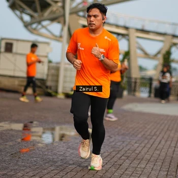 Runner Photo 7748238