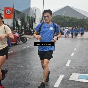 Runner Photo 7748246
