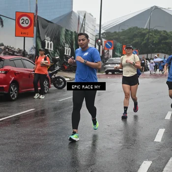 Runner Photo 7748274