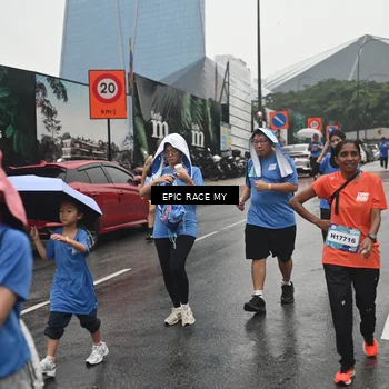 Runner Photo 7748283