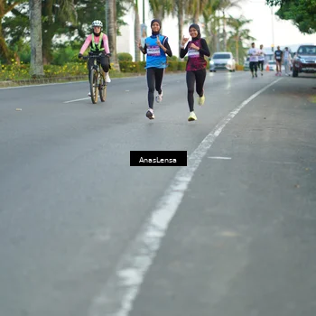 Runner Photo 7748286