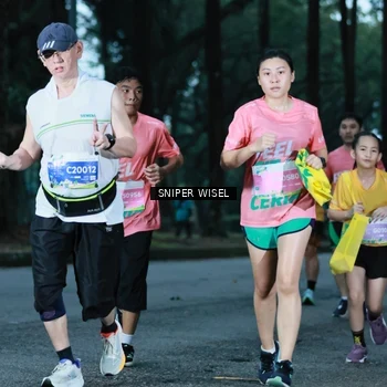 Runner Photo 7748289