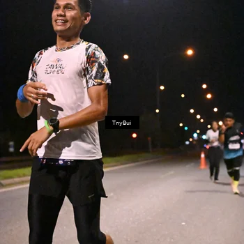 Runner Photo 7748298