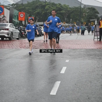 Runner Photo 7748299