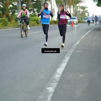 Runner Photo 7748302
