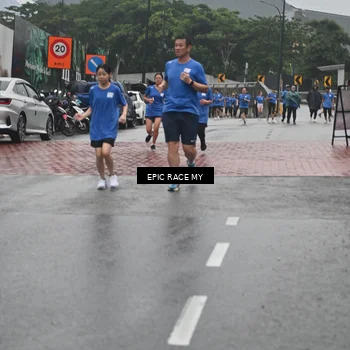 Runner Photo 7748323