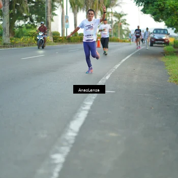 Runner Photo 7748326
