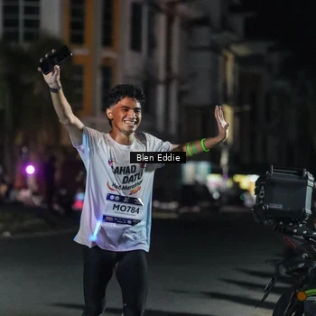 Runner Photo 7748329