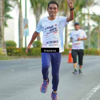 Runner Photo 7748334