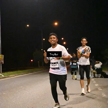Runner Photo 7748342