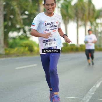 Runner Photo 7748372
