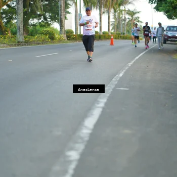 Runner Photo 7748386