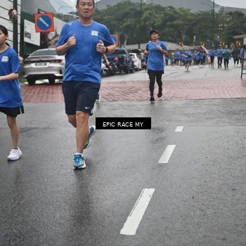 Runner Photo 7748390