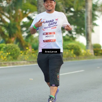 Runner Photo 7748393