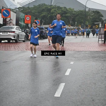 Runner Photo 7748399