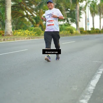 Runner Photo 7748402