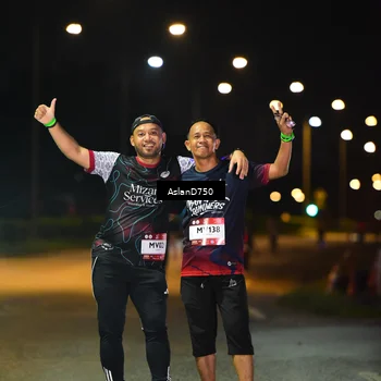 Runner Photo 7748410