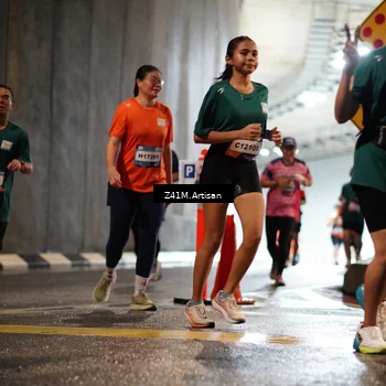 Runner Photo 7748425