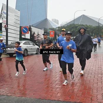 Runner Photo 7748435