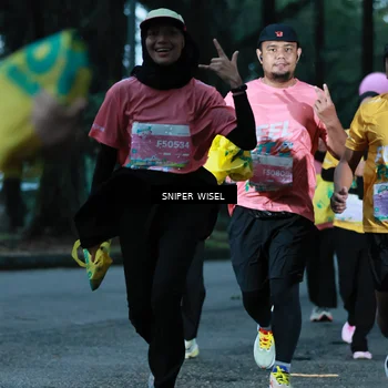 Runner Photo 7748444