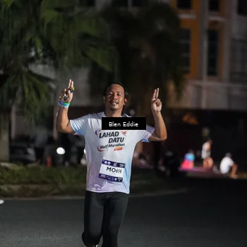 Runner Photo 7748461