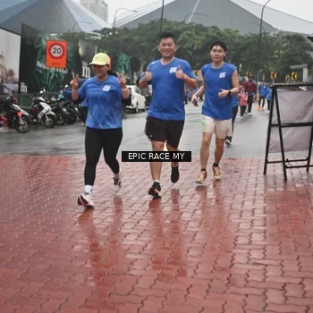 Runner Photo 7748465