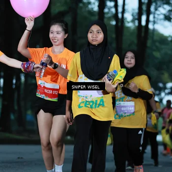 Runner Photo 7748472