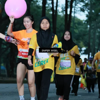 Runner Photo 7748479