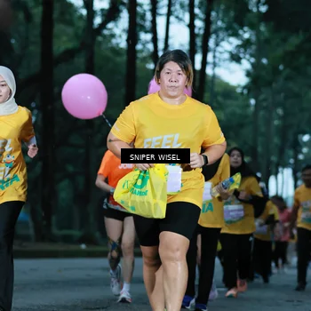 Runner Photo 7748485