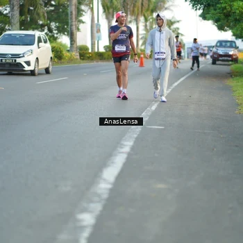 Runner Photo 7748491