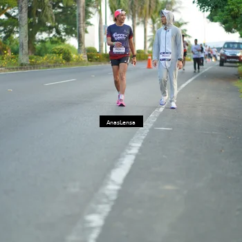 Runner Photo 7748492