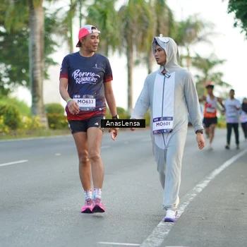 Runner Photo 7748499