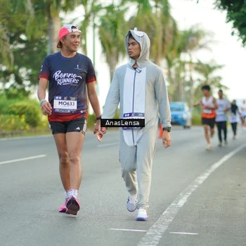Runner Photo 7748510