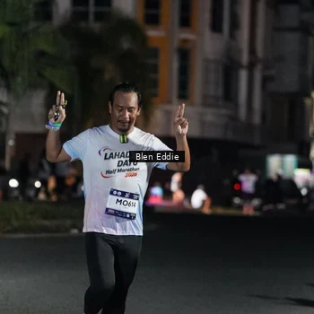 Runner Photo 7748514