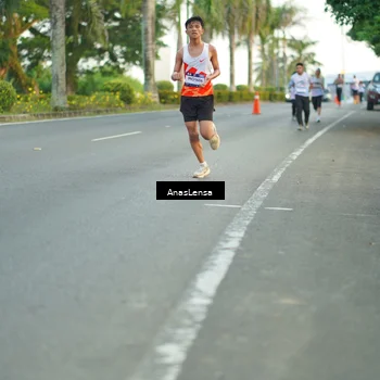 Runner Photo 7748524