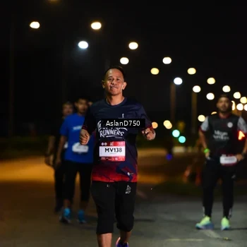 Runner Photo 7748525
