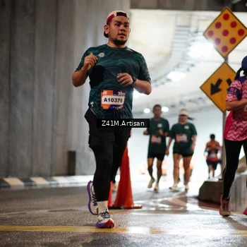 Runner Photo 7748526