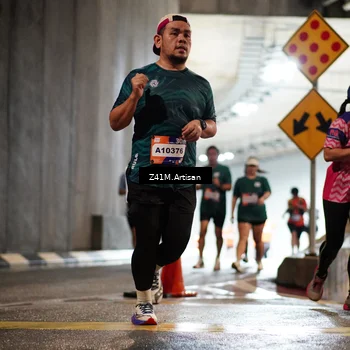 Runner Photo 7748534