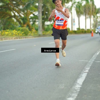 Runner Photo 7748541