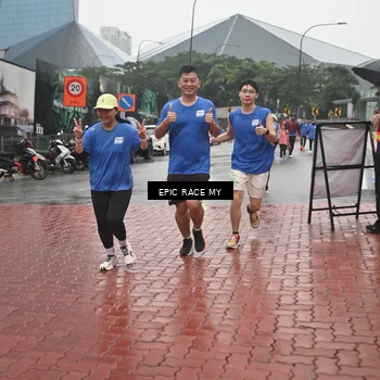 Runner Photo 7748564