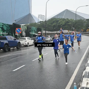 Runner Photo 7748571