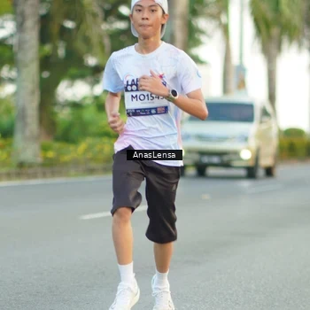 Runner Photo 7748580