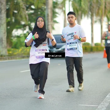 Runner Photo 7748590