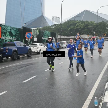 Runner Photo 7748591