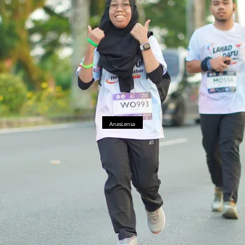 Runner Photo 7748593